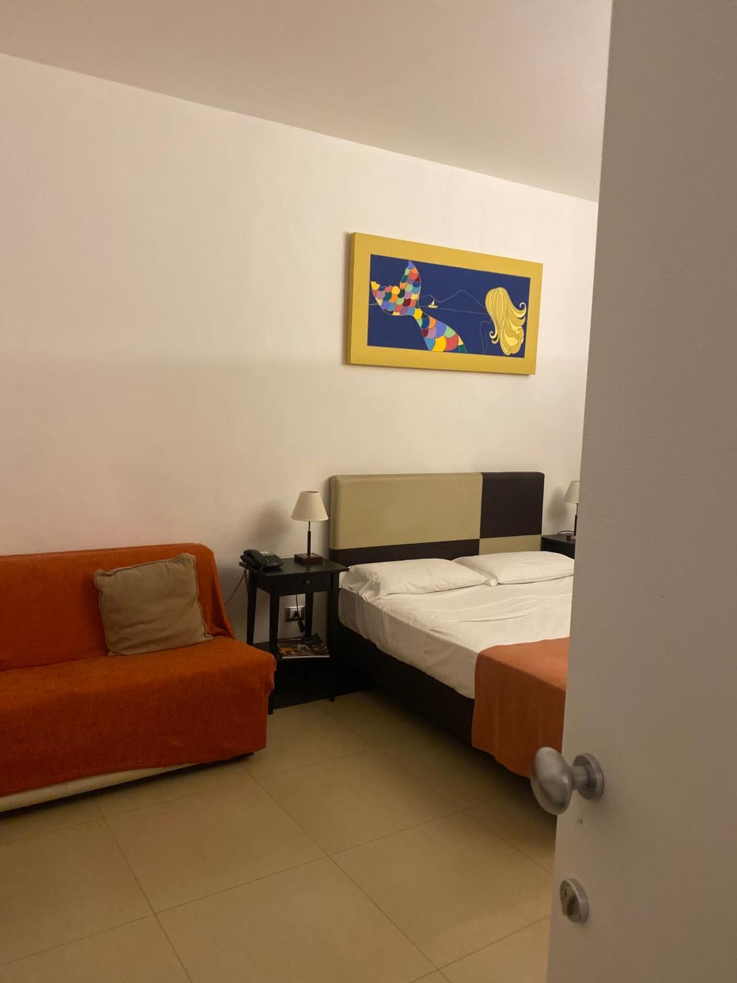 Hotel Plebiscito Aparthotel Napoli Ngoại thất bức ảnh