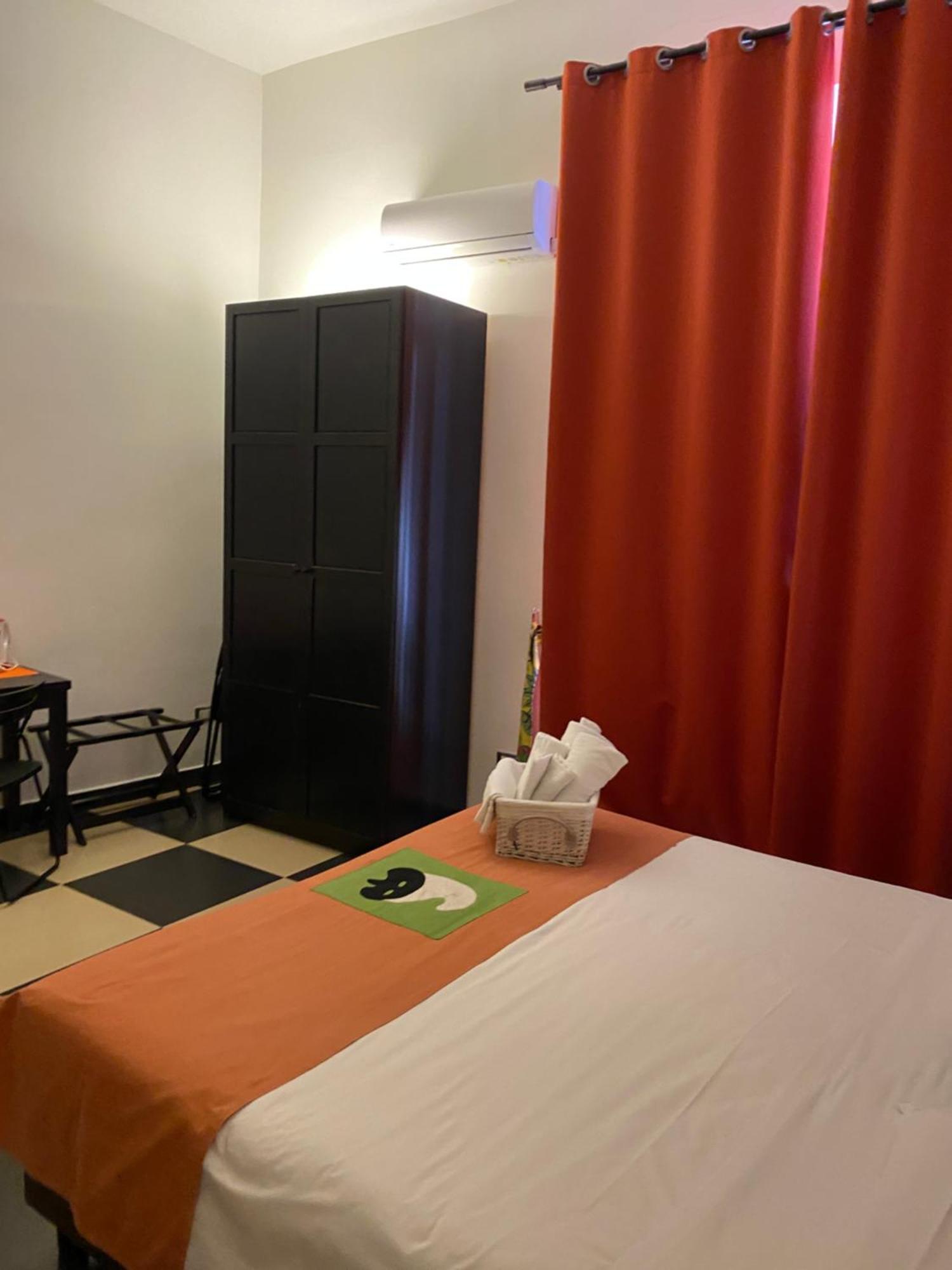 Hotel Plebiscito Aparthotel Napoli Ngoại thất bức ảnh