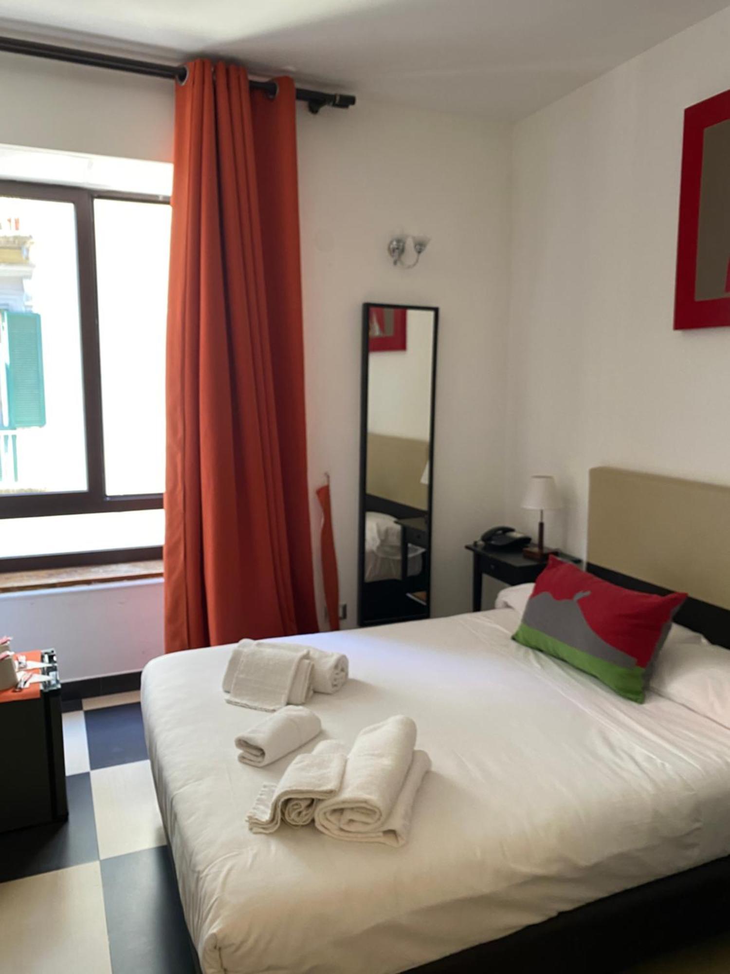 Hotel Plebiscito Aparthotel Napoli Ngoại thất bức ảnh